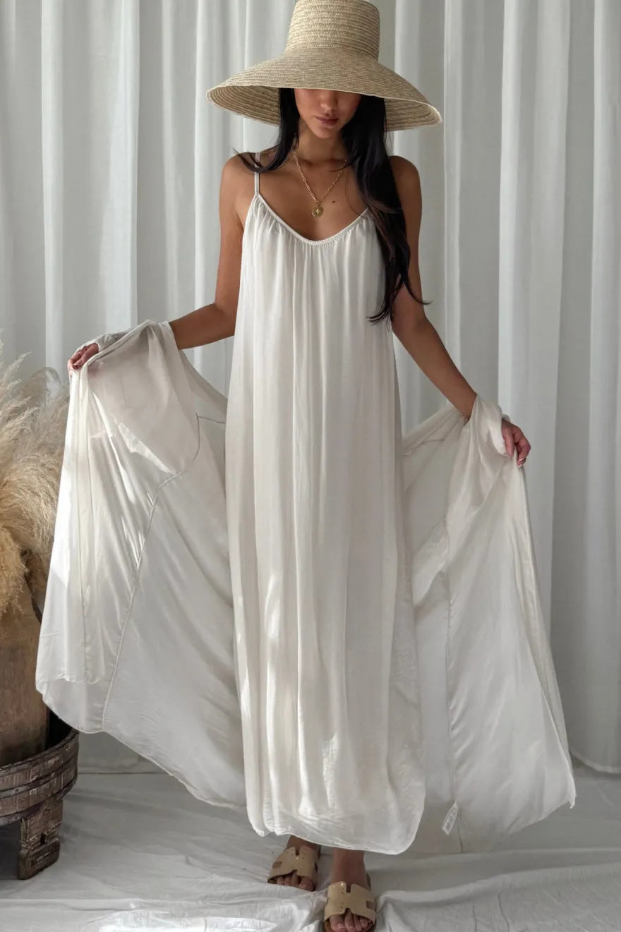 Alyssa silkkiviskoosimekko, beige