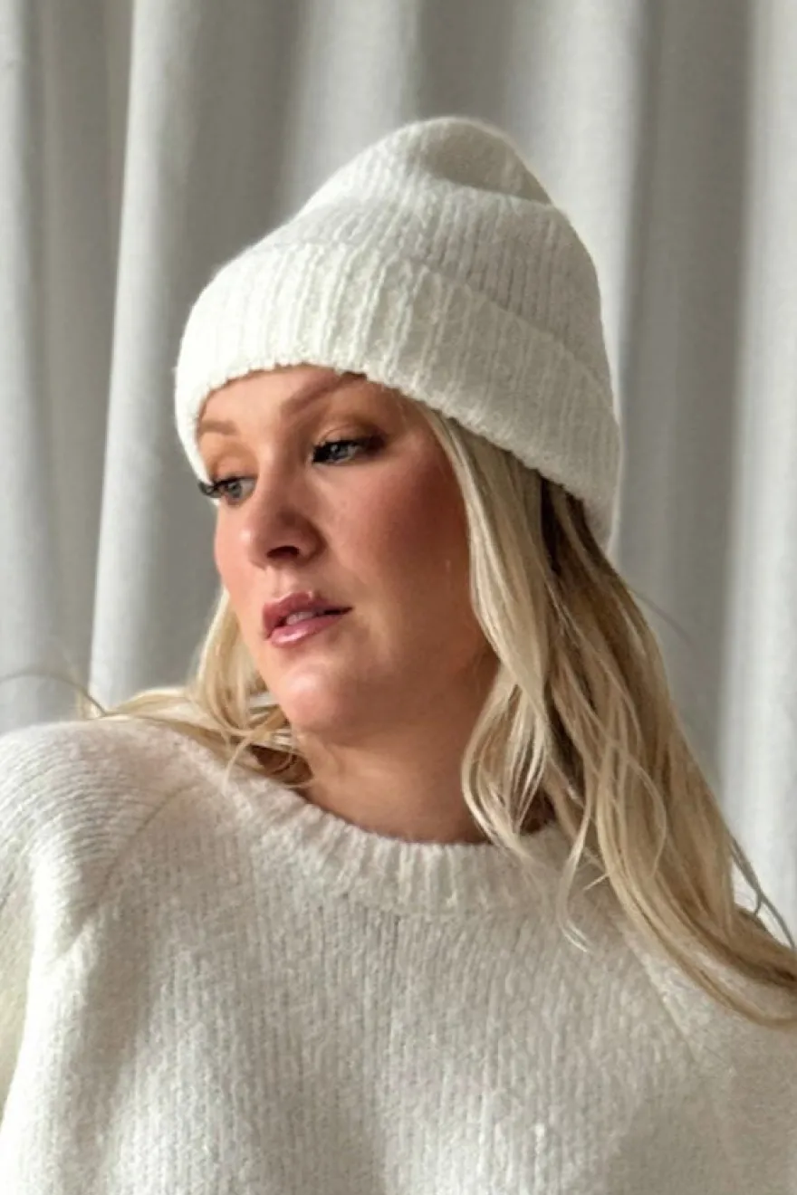 Anna pipo, luonnonvalkoinen
