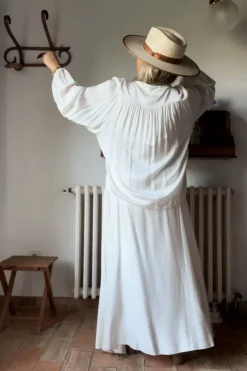 Antoine satiinipusero, off white