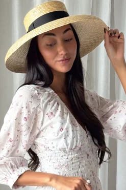 Audrey lierihattu, musta nauha
