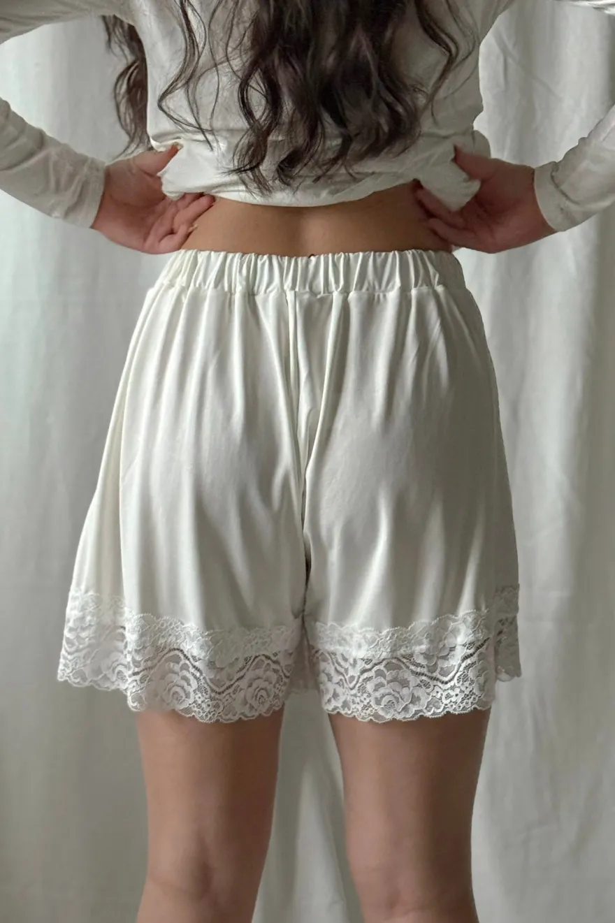 Bamboo Lace shortsit, valkoinen