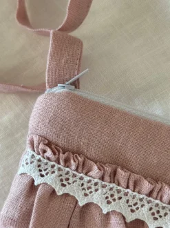 Bypias puhelinlaukku, sorbet pink + valkoinen pitsi
