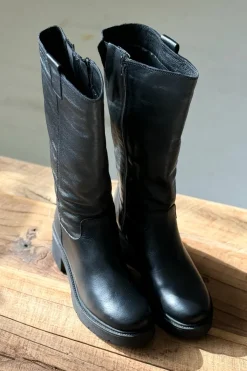Jill bootsit, musta