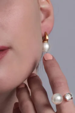 Kate korvakorut, pearl