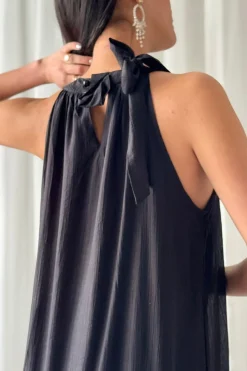 La Femme mekko, musta