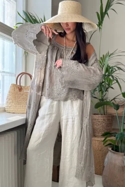 Lilias brodeerattu pellavakimono, taupe