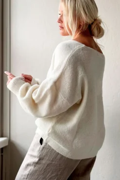 Lotta neule, luonnonvalkoinen