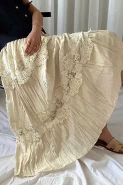 Lovely Lace hame, champagne