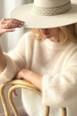Love spell mohairneule, off white