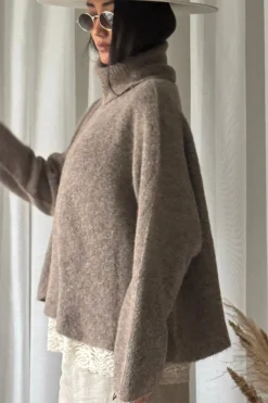 Marlene alpakkasekoitepooloneule, taupe