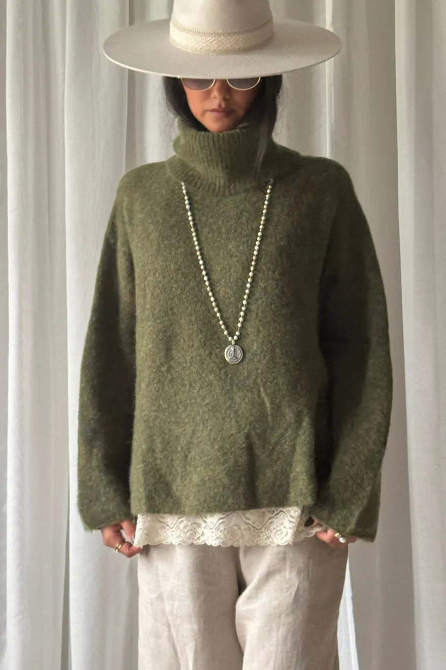 Marlene alpakkasekoitepooloneule, forest green