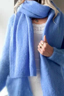 Nice mohairhuivi, heavenly blue
