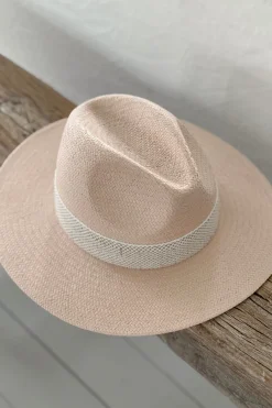 Pasadena sombrero, vaaleanpunainen
