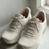 Slip-in sneakerit, nude beige