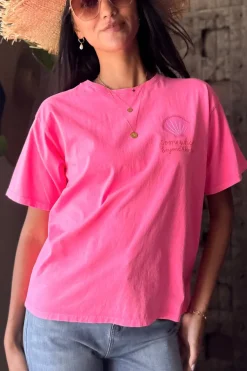 Somewhere Beyond t-paita, neon pink