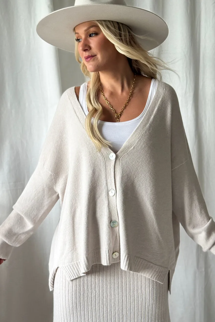 Stay Close neuletakki, light beige