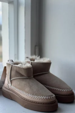 Suvi bootsit, beige