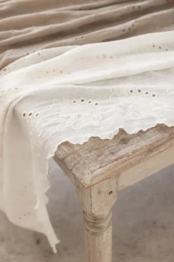 Vintage pellavapöytäliina, antique white